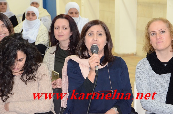 دالية الكرمل : ليهي لفيد تلقي محاضرة في المركز الثقافي